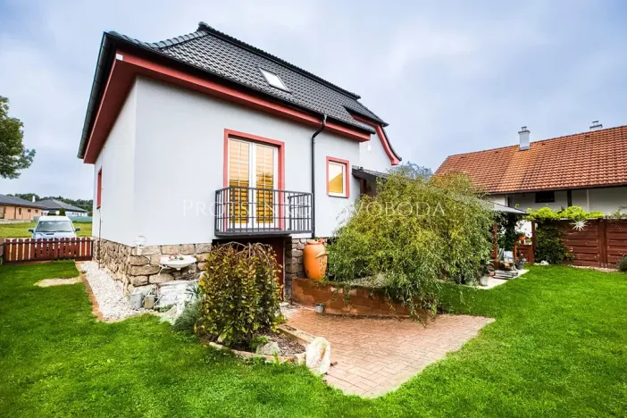 Prodej obchodního prostoru, Suchdol nad Lužnicí, Pražská, 180 m2