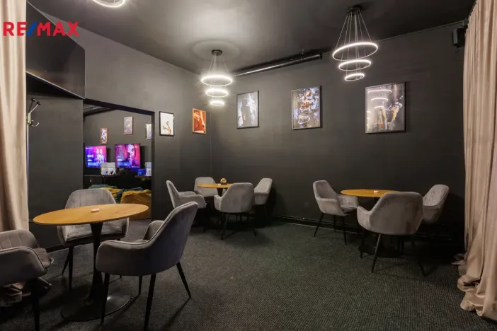 Pronájem restaurace, Karlovy Vary - Rybáře, Sokolovská, 156 m2