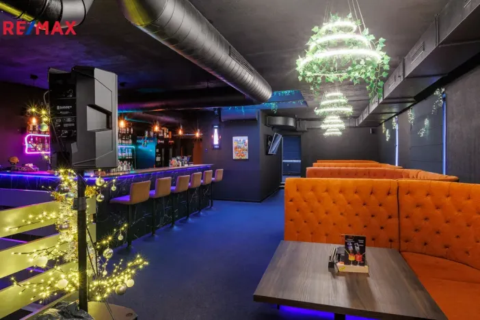 Pronájem restaurace, Karlovy Vary - Rybáře, Sokolovská, 156 m2