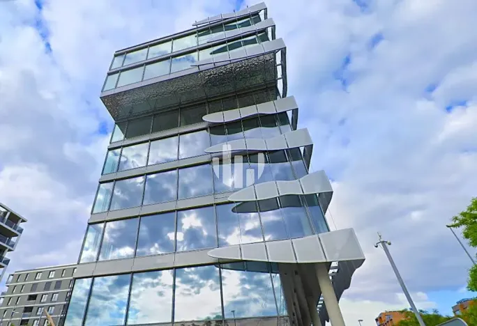 Pronájem kanceláře, Praha - Karlín, Rohanské nábřeží, 500 m2