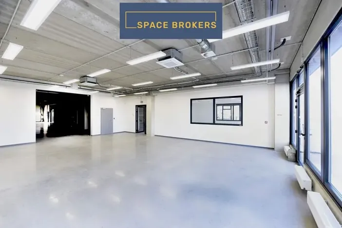 Pronájem kanceláře, Praha - Horní Počernice, K Bílému vrchu, 2000 m2