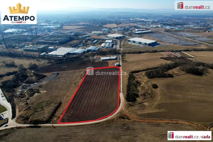 Prodej komerčního pozemku, Úsilné, 7491 m2