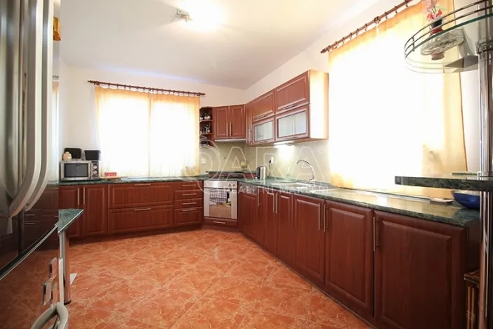 Prodej vícegeneračního domu, Srubec, 334 m2