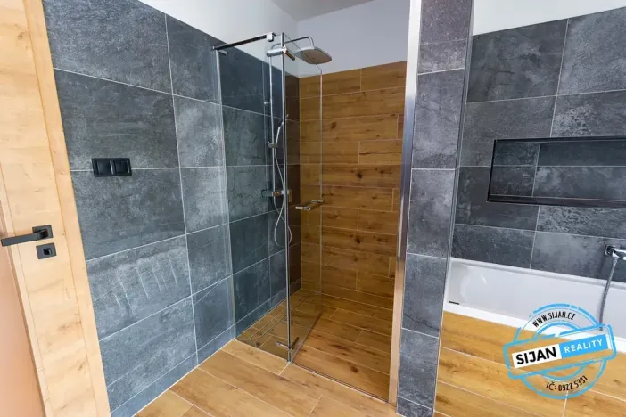 Pronájem bytu 3+kk, Ostrava, U Lesa, 98 m2