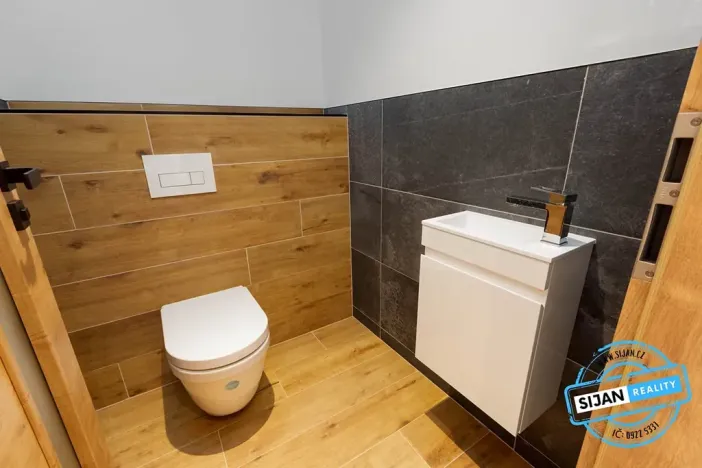 Pronájem bytu 3+kk, Ostrava, U Lesa, 98 m2