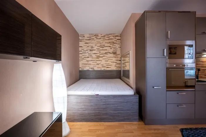 Prodej bytu 2+kk, Praha - Kyje, Pelušková, 44 m2