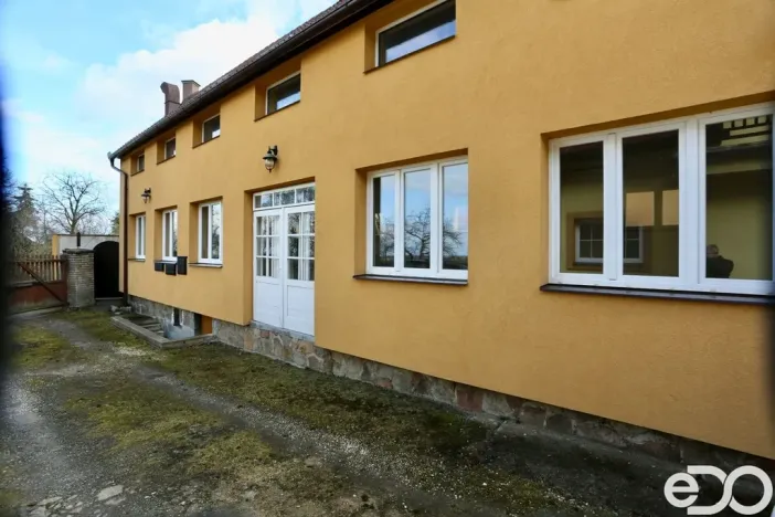 Pronájem kanceláře, Vyžlovka, Pražská, 300 m2