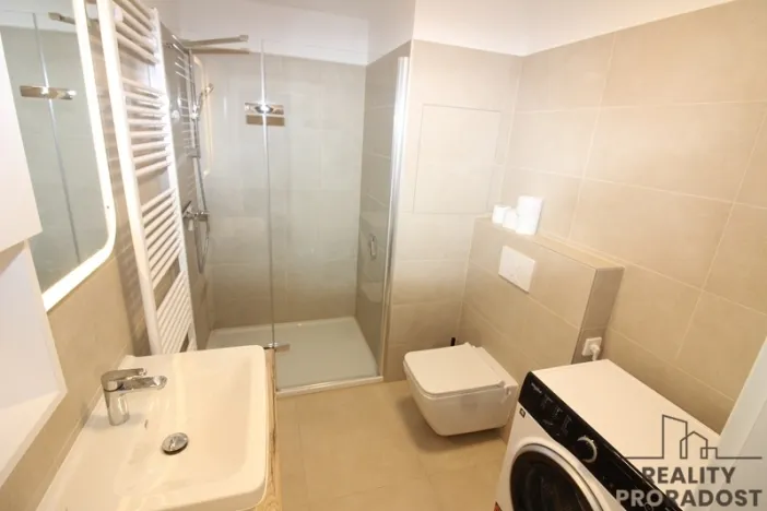 Pronájem bytu 1+kk, Znojmo, Jarošova, 42 m2