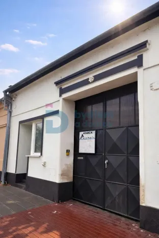 Prodej výrobních prostor, Prostějov, Husovo nám., 333 m2