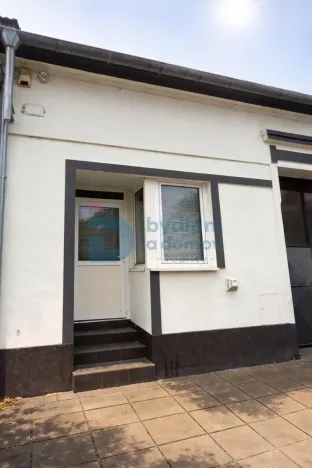 Prodej výrobních prostor, Prostějov, Husovo nám., 333 m2