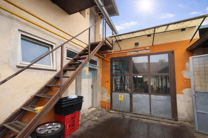 Prodej výrobních prostor, Prostějov, Husovo nám., 333 m2