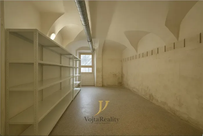 Pronájem obchodního prostoru, Olomouc, Dolní náměstí, 112 m2