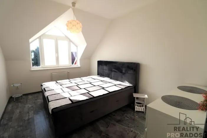 Pronájem bytu 2+1, Pozořice, Holubická, 55 m2