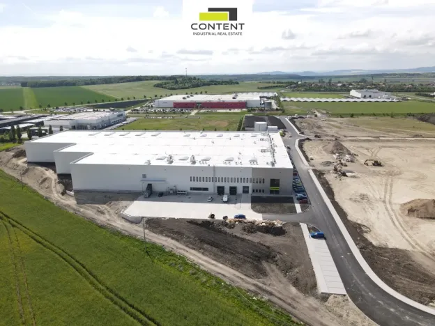 Pronájem skladu, Ovčáry, 24442 m2