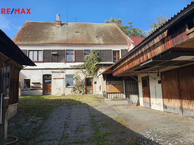 Prodej rodinného domu, Skočice, 289 m2