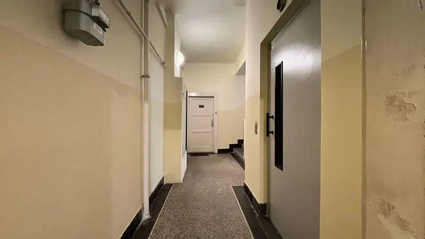 Pronájem bytu 2+kk, Praha - Holešovice, Komunardů, 50 m2