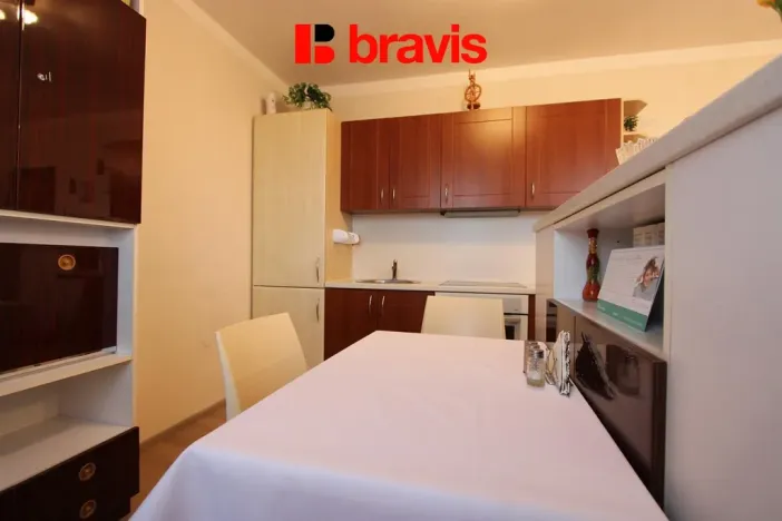 Pronájem bytu 1+kk, Neslovice, Školní, 31 m2