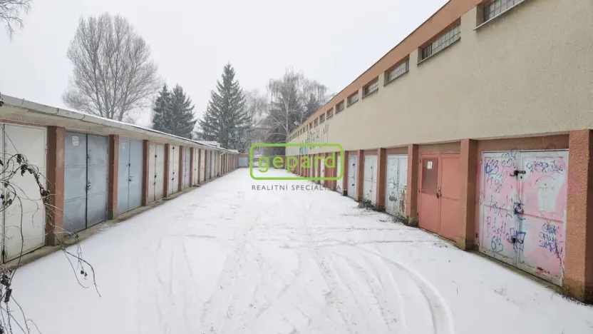 Prodej garáže, Brno - Lesná, 17 m2