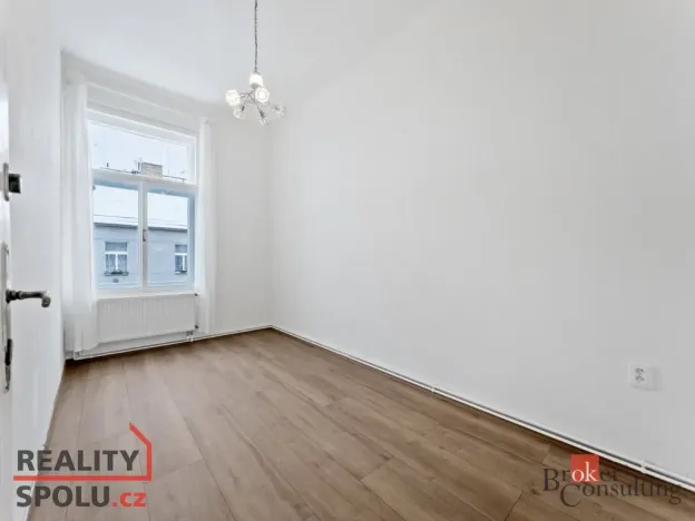 Pronájem bytu 3+1, Praha - Karlín, Sokolovská, 72 m2