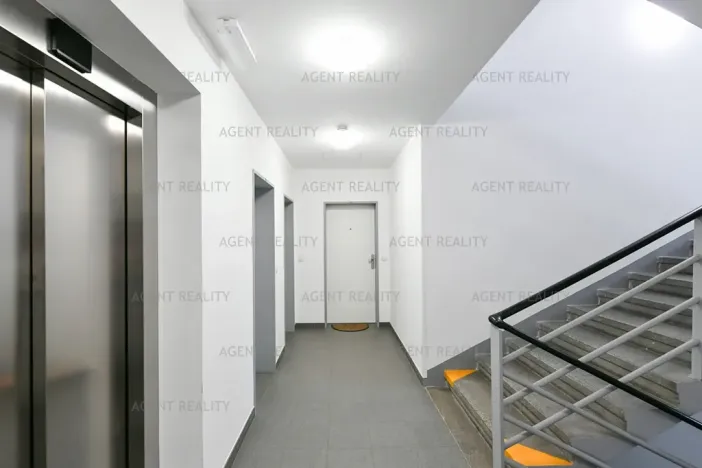 Pronájem bytu 2+kk, Praha - Holešovice, V závětří, 44 m2