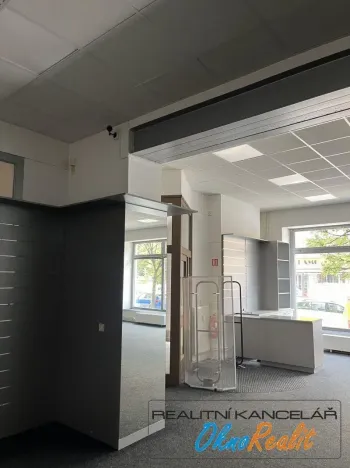 Pronájem obchodního prostoru, Přerov - Přerov I-Město, Žerotínovo nám., 108 m2