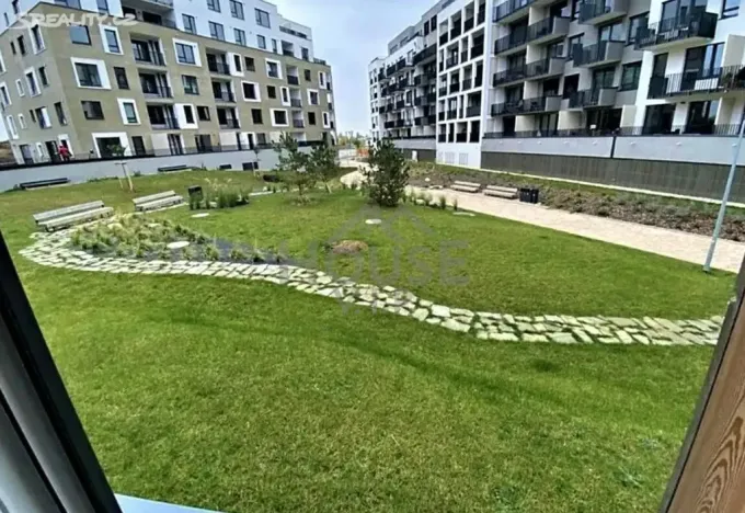 Prodej bytu 2+kk, Praha - Ruzyně, Stočesova, 57 m2