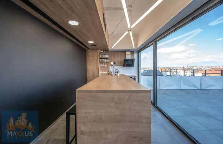 Pronájem kanceláře, Praha - Nusle, 5. května, 830 m2