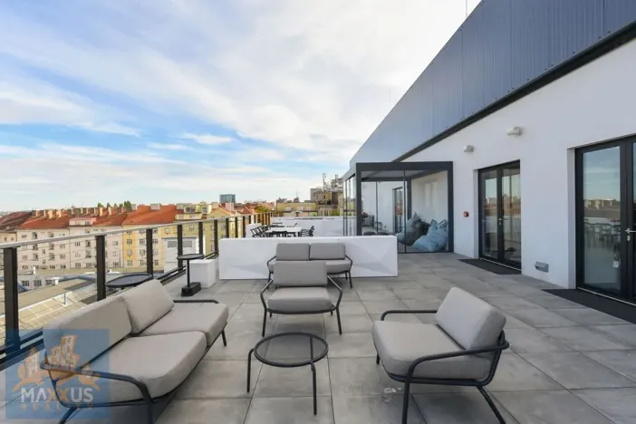 Pronájem kanceláře, Praha - Nusle, 5. května, 830 m2