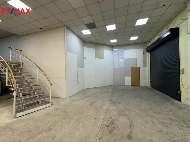 Pronájem obchodního prostoru, Velká Bystřice, ČSA, 354 m2