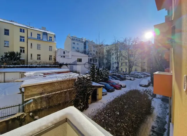 Pronájem bytu 2+1, Praha, Podolská, 58 m2