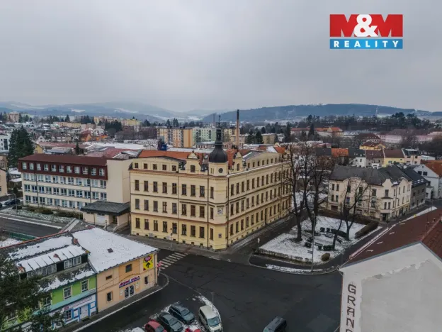 Prodej bytu 4+kk, Klatovy - Klatovy III, Husovo náměstí, 78 m2