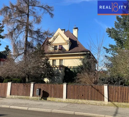 Prodej vily, Praha, Na pískách, 528 m2