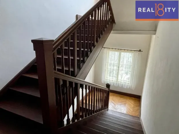 Prodej vily, Praha, Na pískách, 528 m2