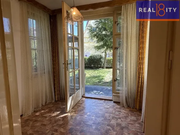 Prodej vily, Praha, Na pískách, 528 m2