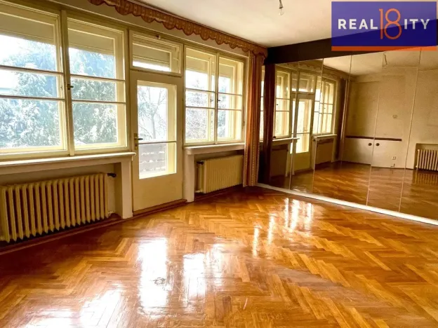 Prodej vily, Praha, Na pískách, 528 m2