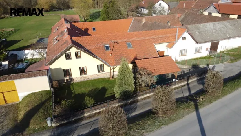 Prodej rodinného domu, Pelhřimov - Vlásenice, 364 m2