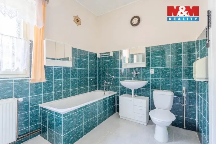 Prodej rodinného domu, Krásná Lípa - Zahrady, 300 m2