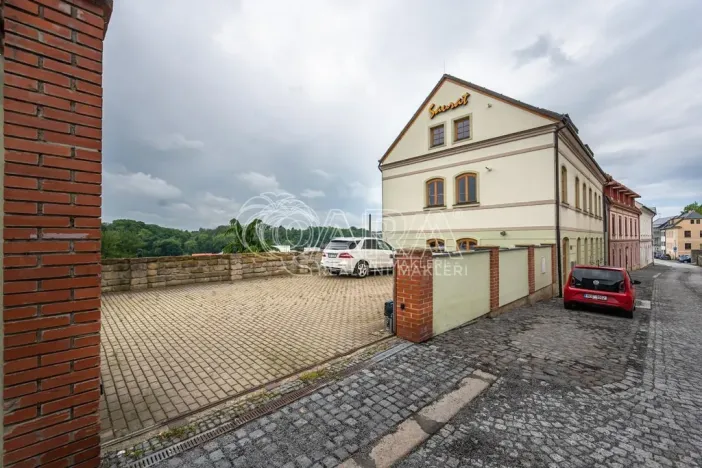 Pronájem obchodního prostoru, Mladá Boleslav - Mladá Boleslav I, Vodkova, 298 m2