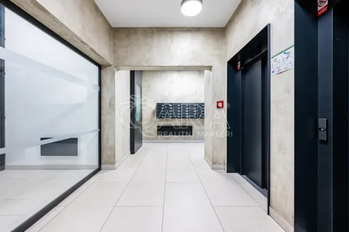 Pronájem bytu 1+kk, Praha, Litoměřická, 28 m2