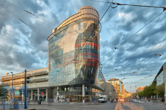 Pronájem kanceláře, Praha - Smíchov, Nádražní, 750 m2