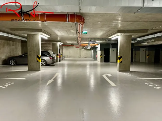 Prodej garážového stání, Praha, Kardausova, 14 m2