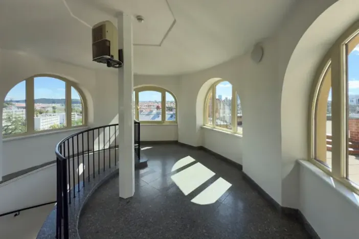 Pronájem bytu 3+kk, Praha - Vinohrady, U Zvonařky, 90 m2