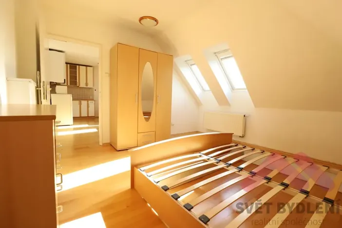 Pronájem bytu 2+kk, Praha - Radlice, Na Farkáně III, 56 m2