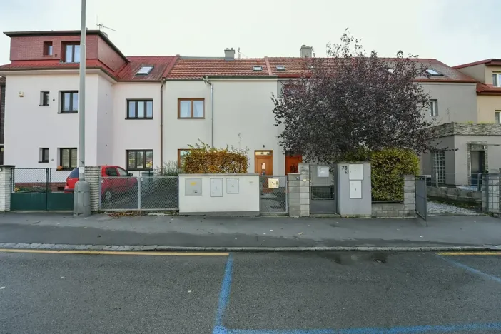 Pronájem rodinného domu, Praha - Střížkov, Chrastavská, 126 m2