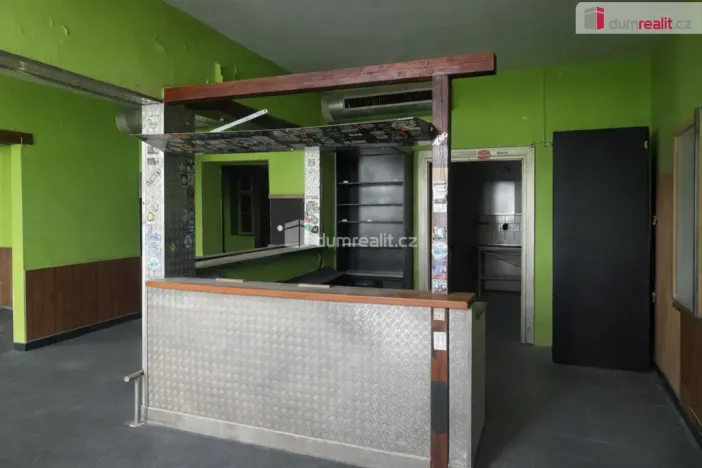 Pronájem obchodního prostoru, Praha - Smíchov, Radlická, 125 m2