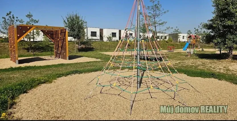 Pronájem bytu 2+kk, Praha - Dolní Měcholupy, Honzíkova, 41 m2