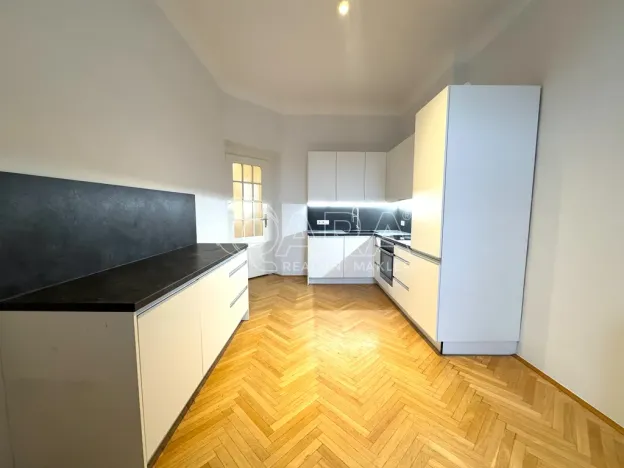 Pronájem bytu 4+1, Praha - Vinohrady, Polská, 147 m2