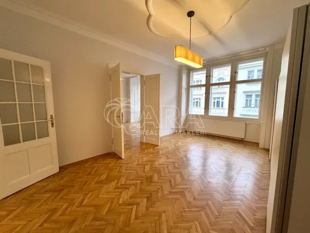 Pronájem bytu 4+1, Praha - Vinohrady, Polská, 147 m2