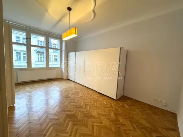 Pronájem bytu 4+1, Praha - Vinohrady, Polská, 147 m2