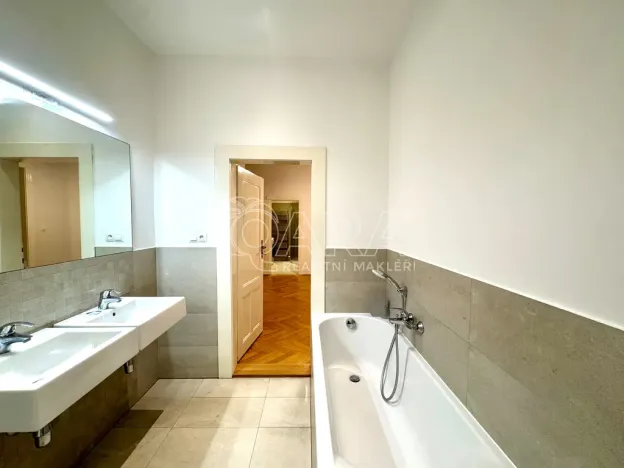 Pronájem bytu 4+1, Praha - Vinohrady, Polská, 147 m2